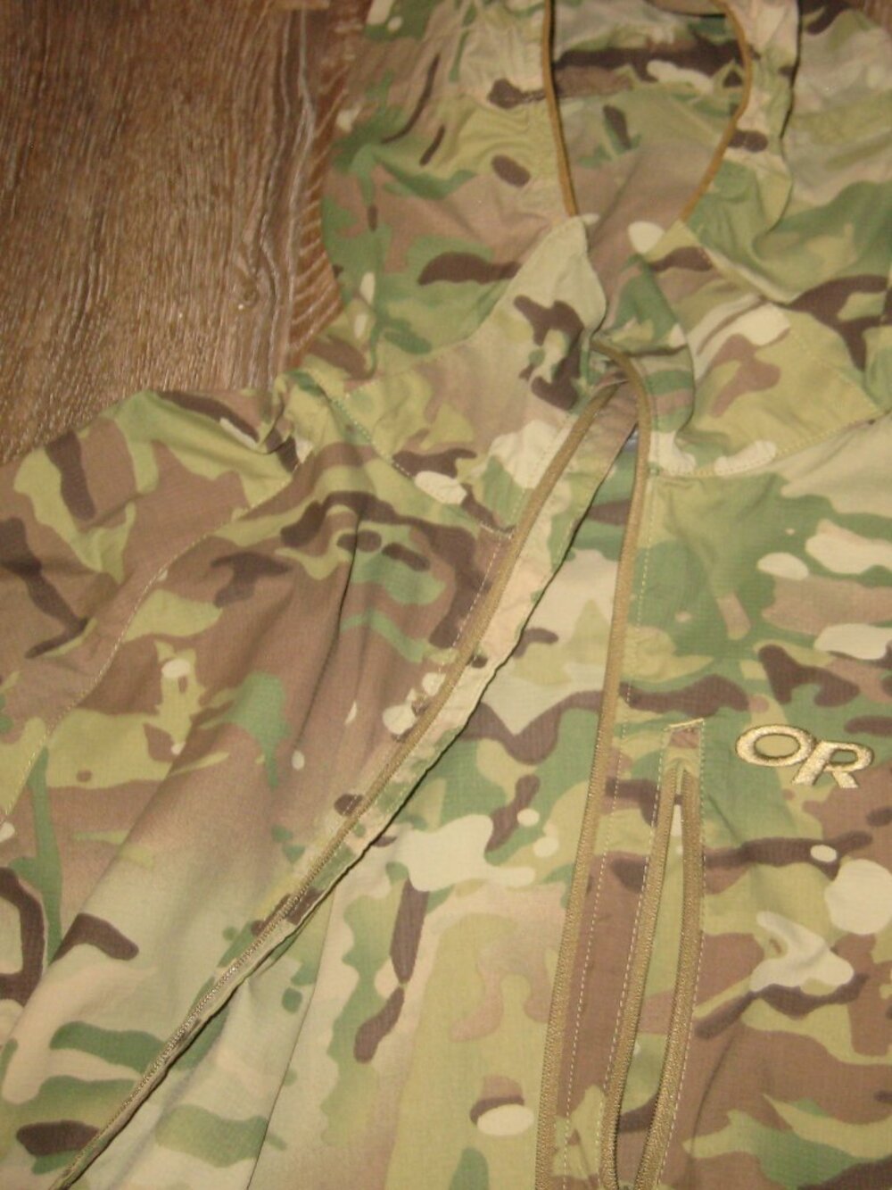 Outdoor Research Multicam Camo Hooded Softshell Jacket **Rare** - Picture 7 of 8